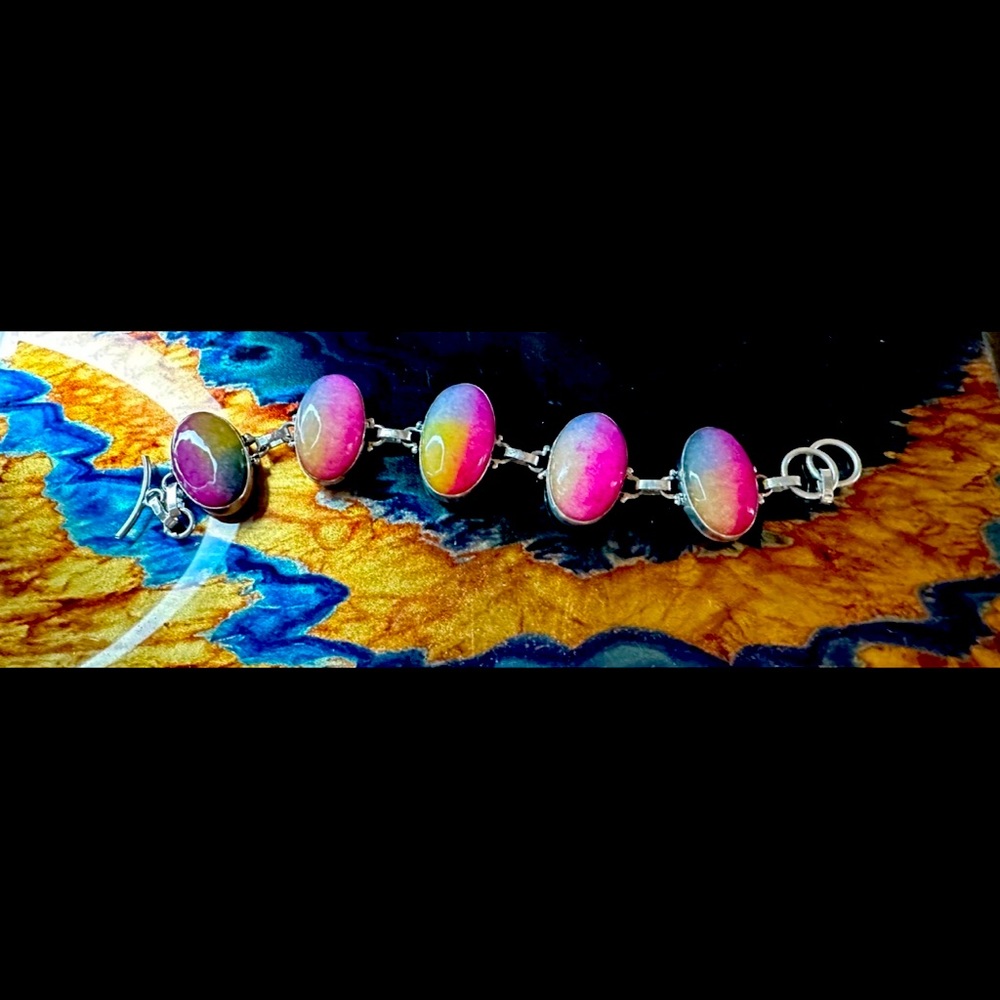 Pink agate and sterling silver bracelet